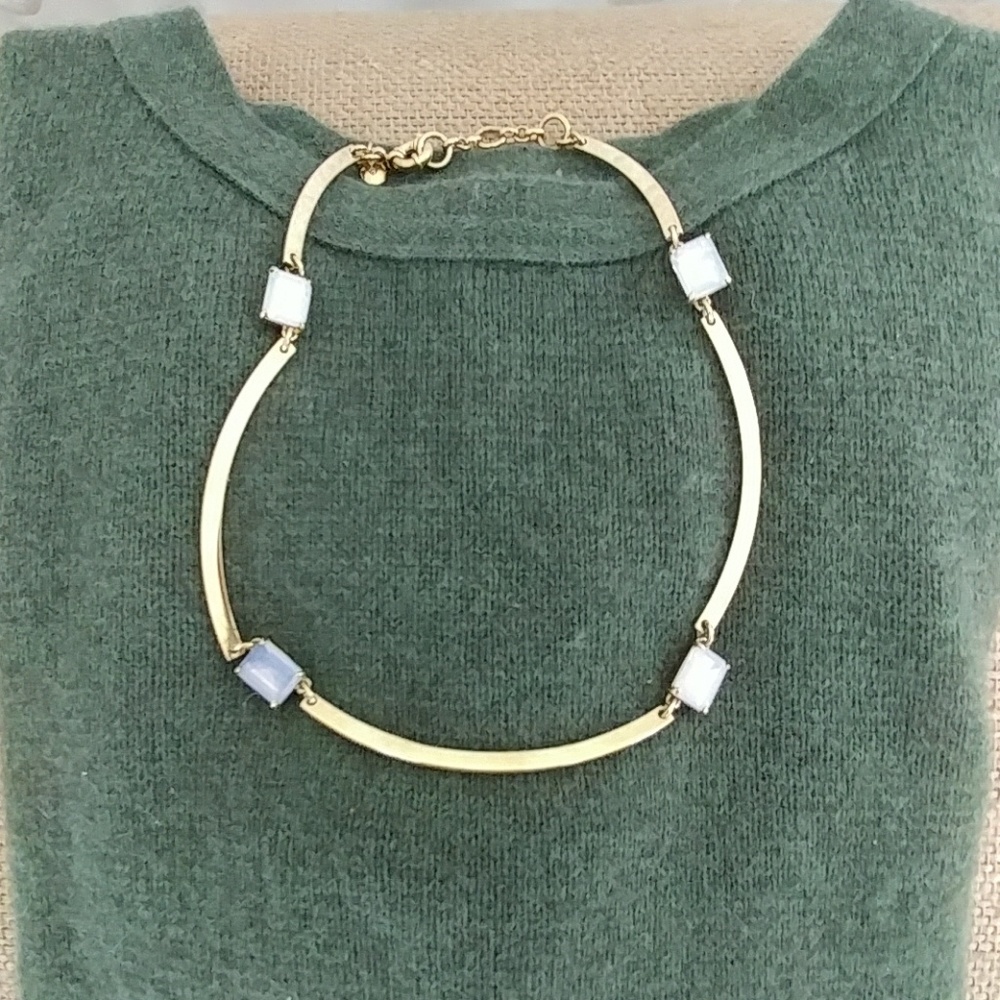 Woman's necklace